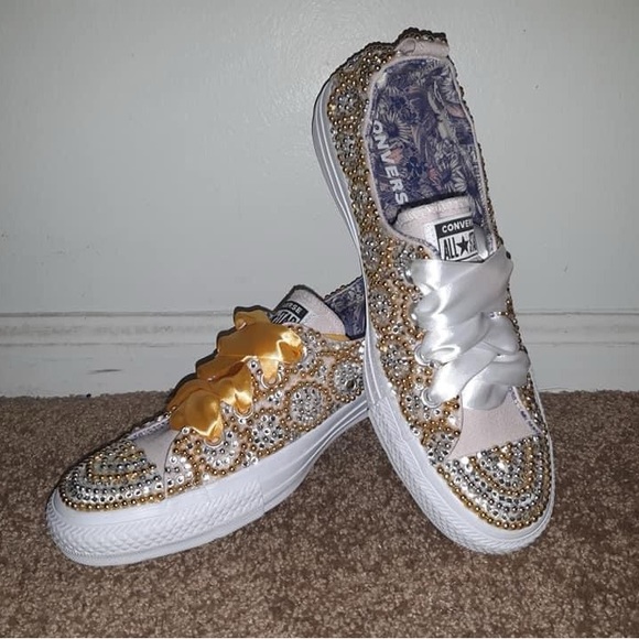 This is my custom design business SPARKLE COUTURE DESIGN. - Picture 11 of 12